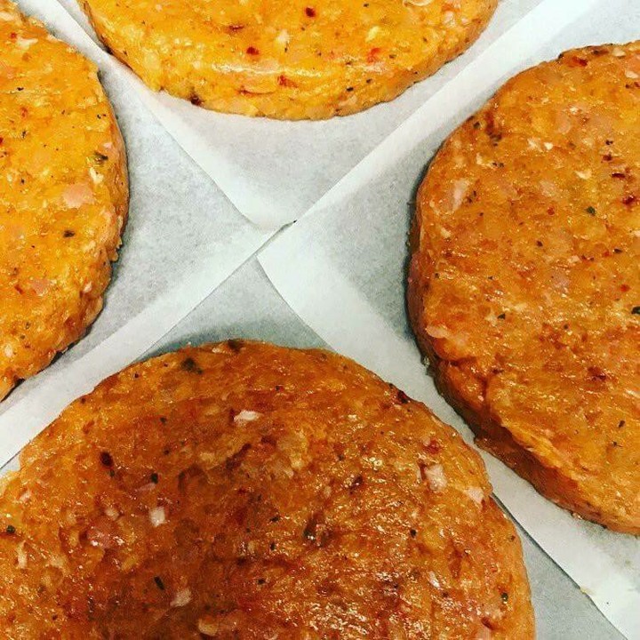 Arthur Pipkins Premium Chicken, Chilli and Lime Burger Mix